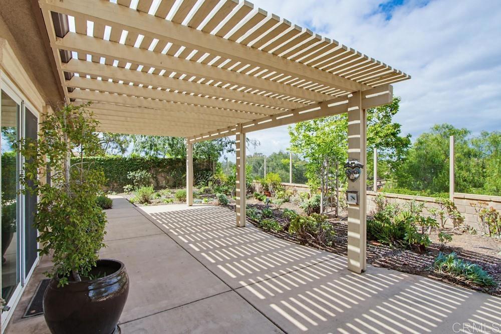 352 Tom McGuinness Jr Circle Fallbrook, CA 92028 - Photo 45 of 65