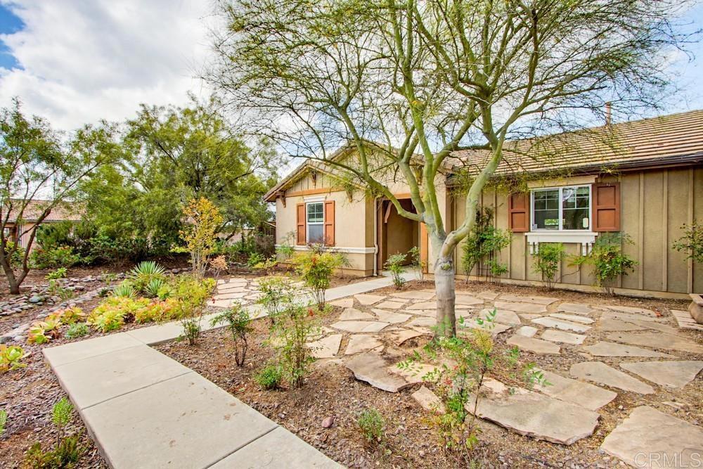 352 Tom McGuinness Jr Circle Fallbrook, CA 92028 - Photo 8 of 65