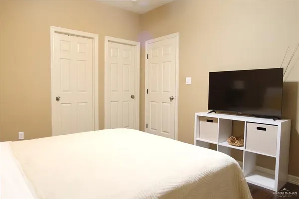 $1,200 | 1204 East Daffodil Avenue, McAllen, TX 78501