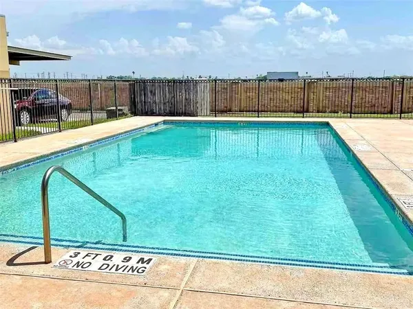 $1,200 | 1204 East Daffodil Avenue, McAllen, TX 78501