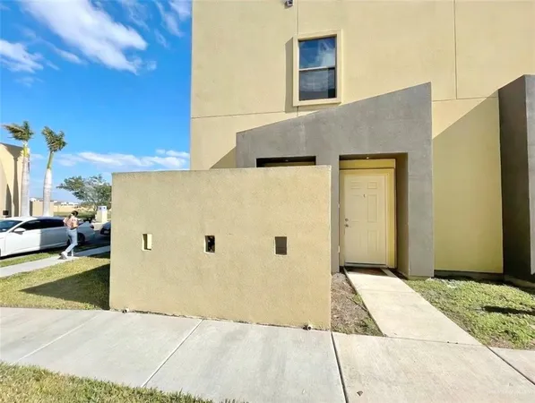 $1,200 | 1204 East Daffodil Avenue, McAllen, TX 78501
