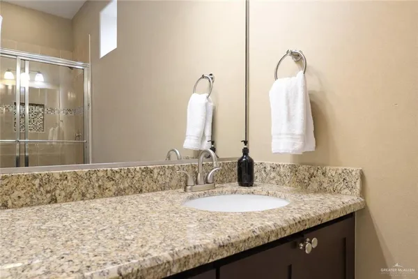 $1,200 | 1204 East Daffodil Avenue, McAllen, TX 78501