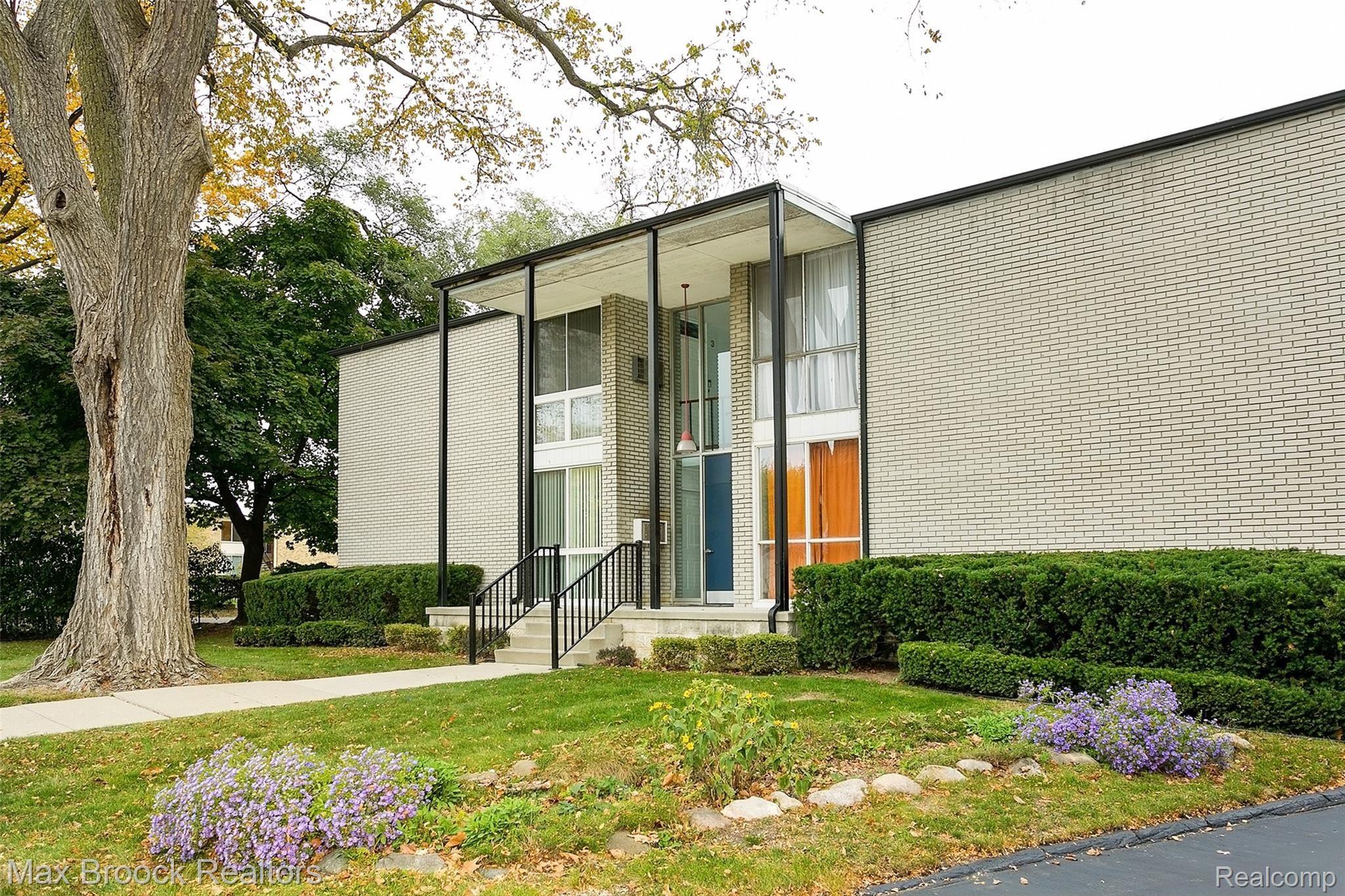 4030 West 13 Mile Road, Unit 2 Royal Oak, MI 48073 - Photo 20 of 22 13 Mile-20.jpg