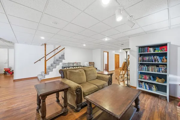 $409,900 | 4410 Hunter Drive, St. Joseph, MO 64506