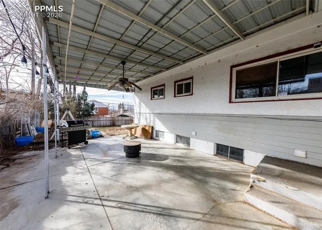 a view of the back yard of the house