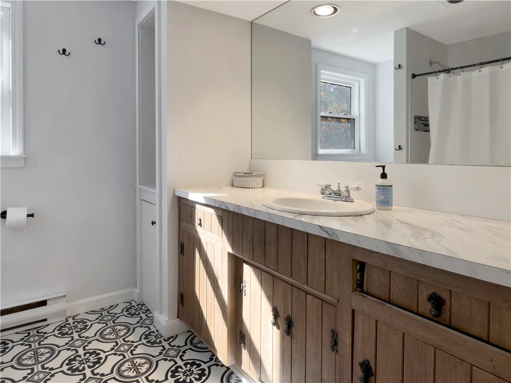89 Narrow Lane Charlestown, RI 02813 - Photo 39 of 49 2nd floor full bathroom