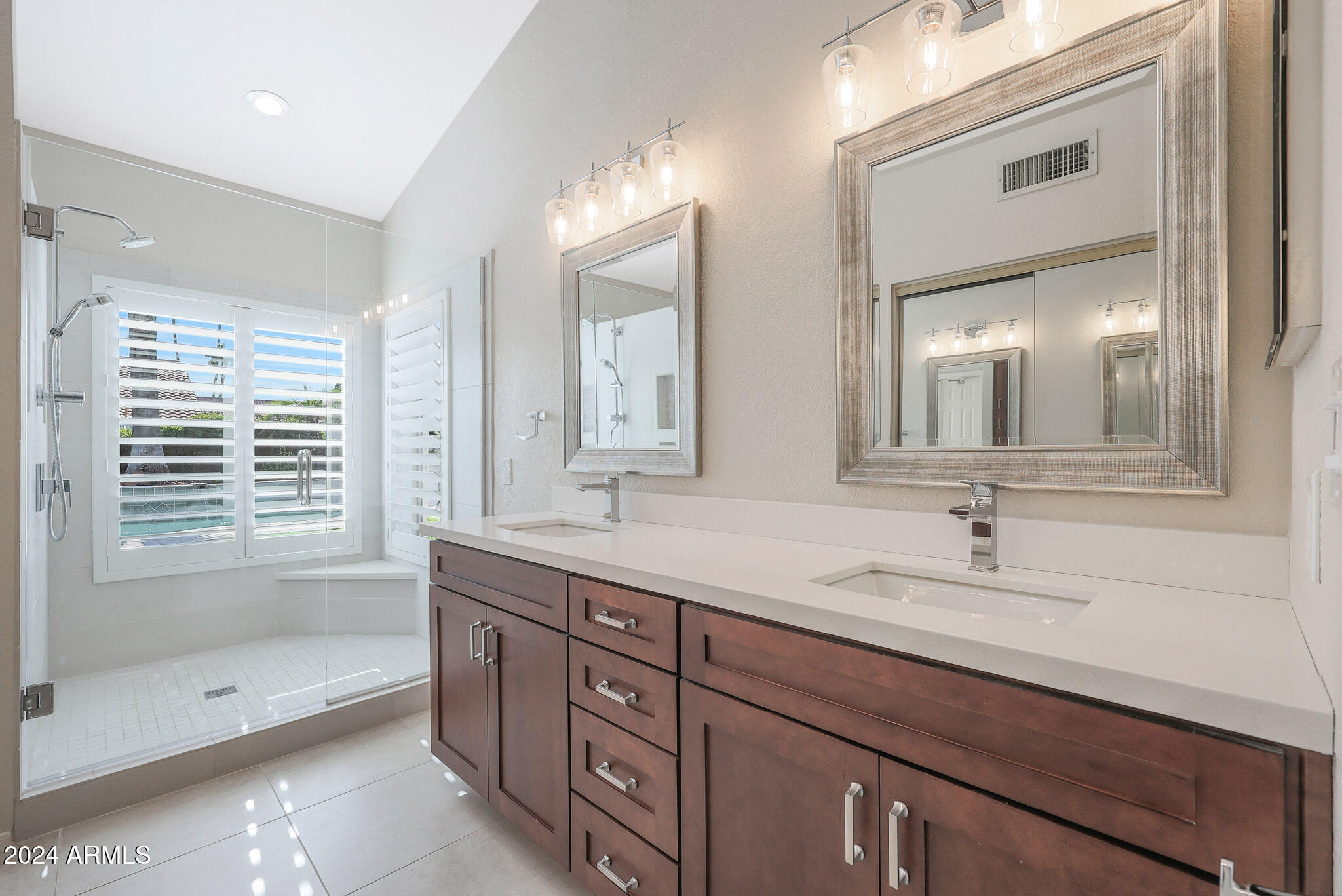 6123 West Grandview Road Glendale, AZ 85306 - Photo 5 of 64 Primary Bathroom