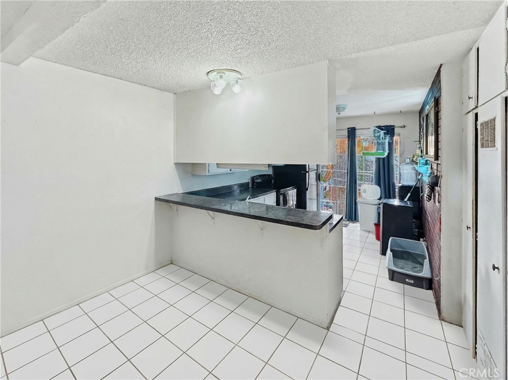 13073 Mohawk Road Apple Valley, CA 92308 - Photo 19 of 21 Unit 3: AI Enhanced.