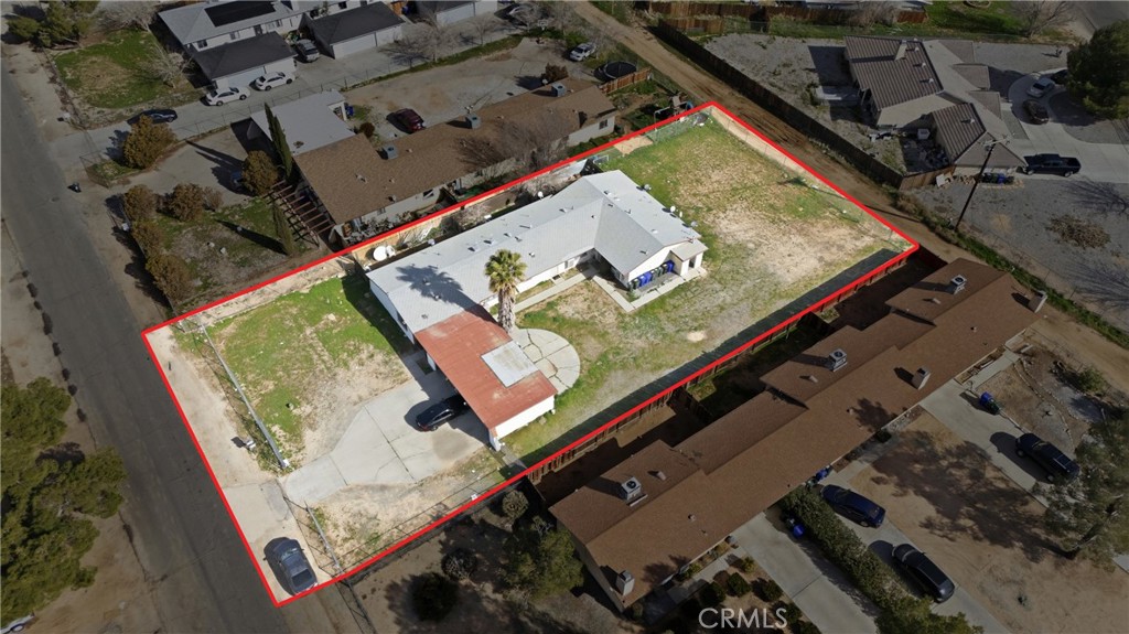 13073 Mohawk Road Apple Valley, CA 92308 - Photo 3 of 21