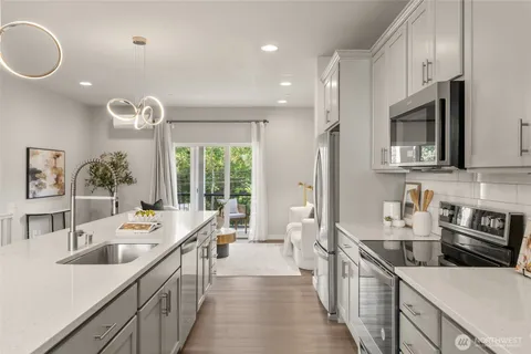 $599,950 | 14715 Admiralty Way, Unit A5, Lynnwood, WA 98087
