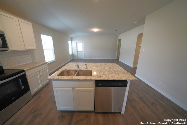 336 Great Raft Cibolo, TX 78108 - Photo 21 of 38