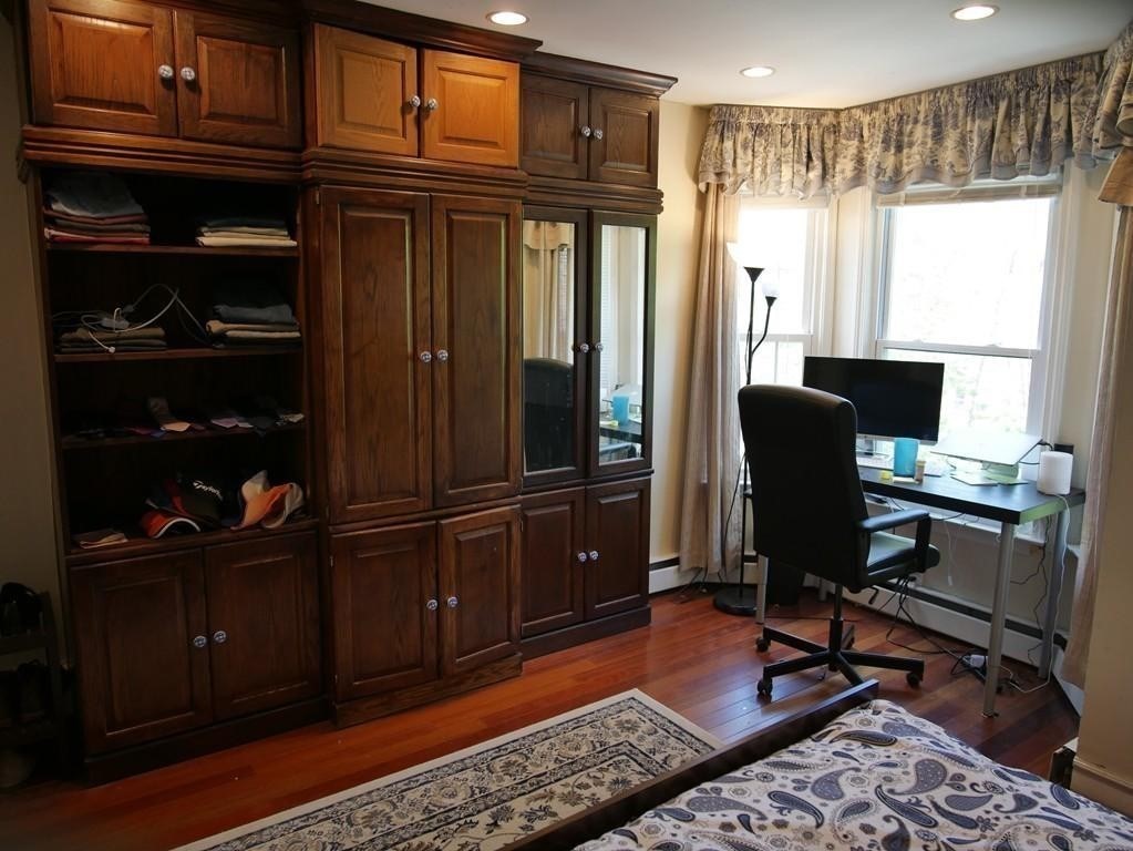 32 Warwick Street Boston, MA 02120 - Photo 7 of 14