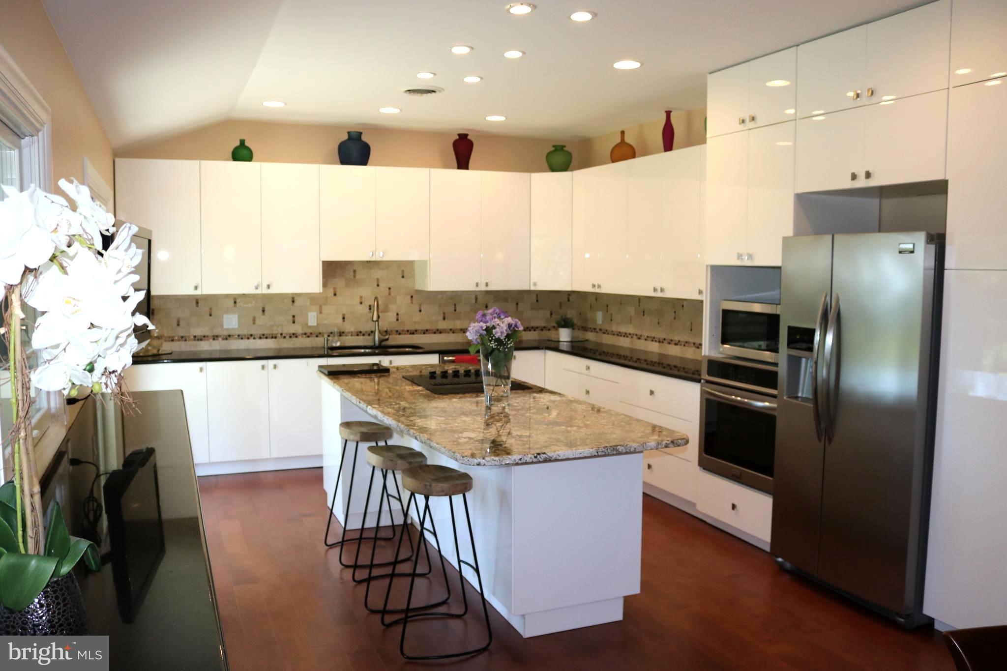 4336 Crestview Road Harrisburg, PA 17112 - Photo 4 of 23 Gallery Image 4