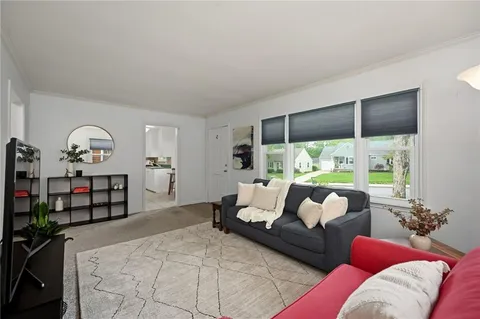 $295,000 | 5322 Juniper Drive, Roeland Park, KS 66205
