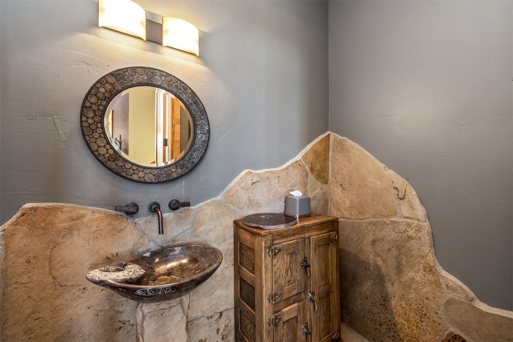 2655 Hunter's Knob Road Silverthorne, CO 80498 - Photo 19 of 50 Gallery Image 19