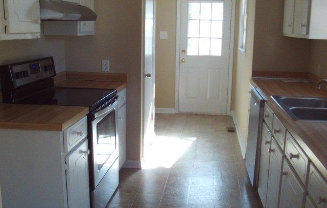 1315 Sheppard Road Orangeburg, SC 29118 - Photo 3 of 12 SUNP0023 - Copy