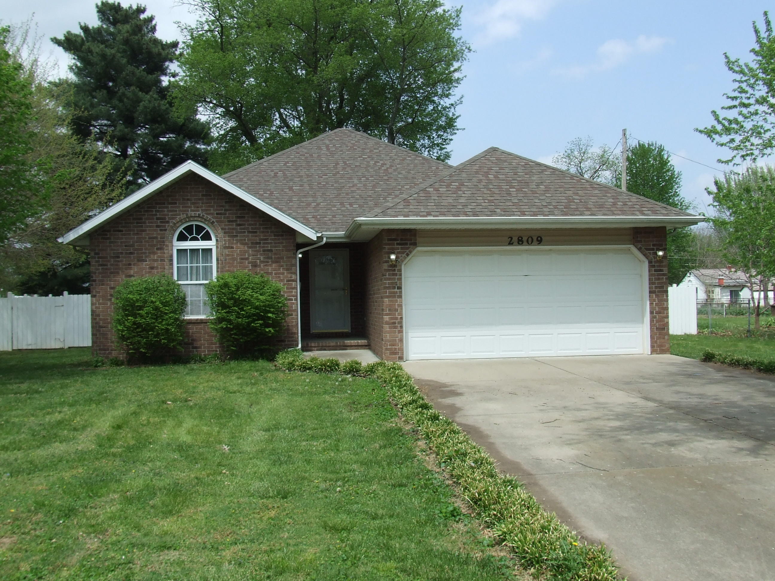 2809 West State Street Springfield, MO 65802 - Photo 1 of 1 004