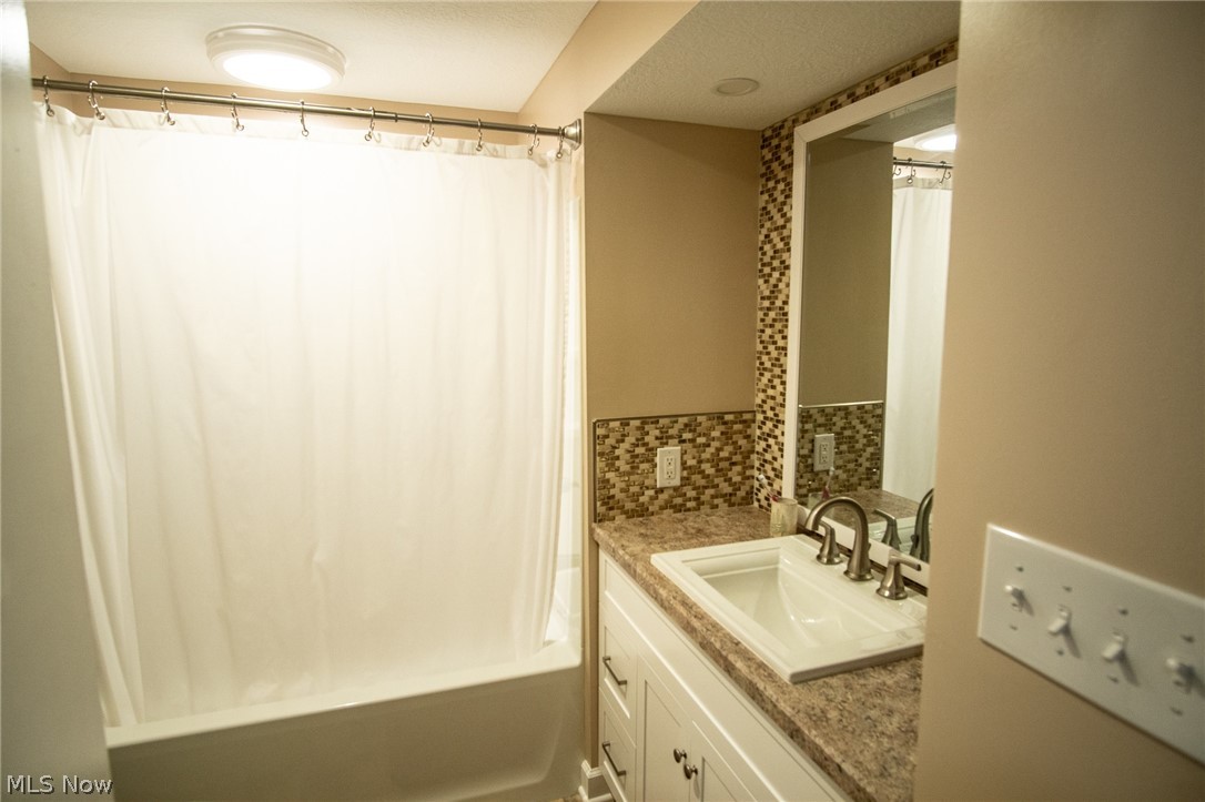 1460 Steese Road Uniontown, OH 44685 - Photo 9 of 17 Gallery Image 9