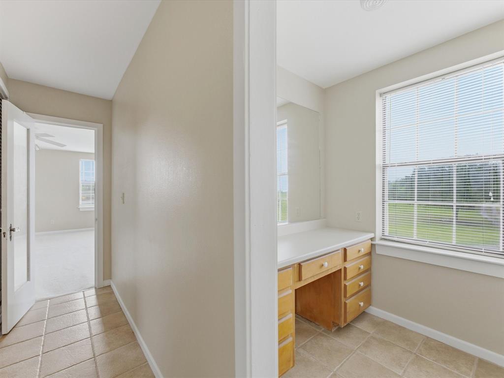 750 Lyons Road Ennis, TX 75119 - Photo 14 of 40