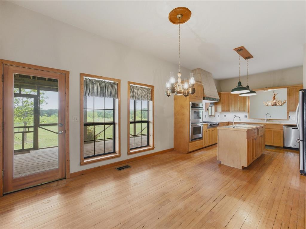 750 Lyons Road Ennis, TX 75119 - Photo 25 of 40