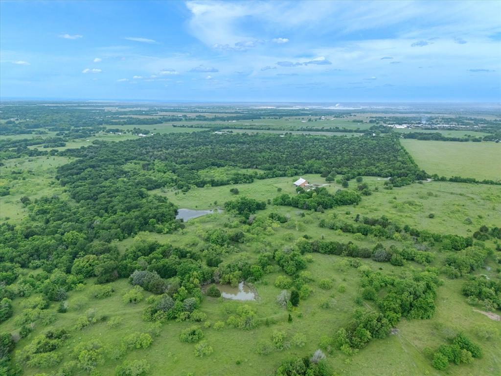 750 Lyons Road Ennis, TX 75119 - Photo 36 of 40