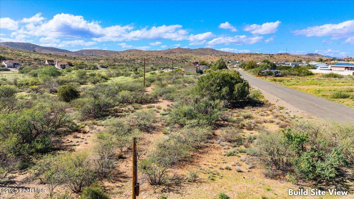 20241 East Lakeside Road Mayer, AZ 86333 - Photo 11 of 11 a view of a city with mountains in the background