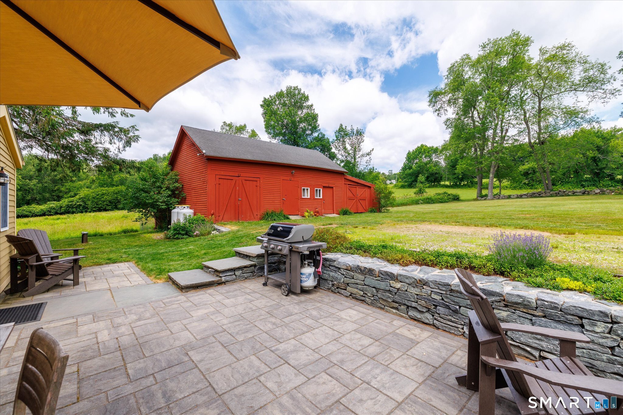 589 Brayman Hollow Road Pomfret, CT 06259 - Photo 8 of 40