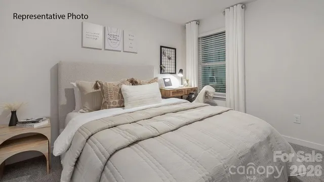 $295,000 | 1374 37th Ave Lane Northeast, Hickory, NC 28601