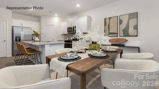 $295,000 | 1374 37th Ave Lane Northeast, Hickory, NC 28601