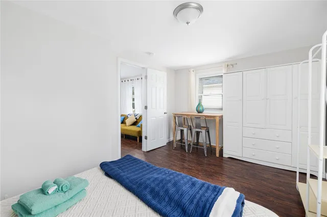 $1,800 | 66 Knowlesway, Unit UPPR, Narragansett, RI 02882