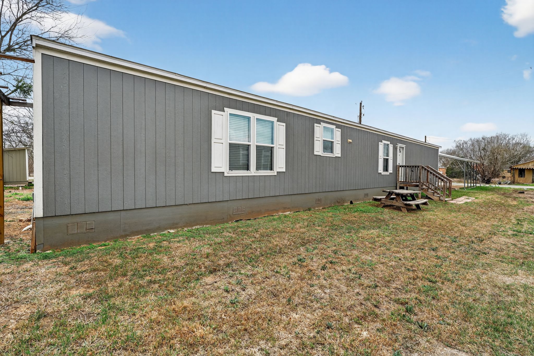 16 4th Street Maxwell, TX 78656 - Photo 7 of 35 a backyard of a house