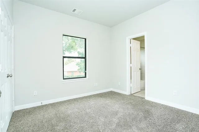 $1,499 | 990 Grenshaw Street, Unit B, Houston, TX 77088