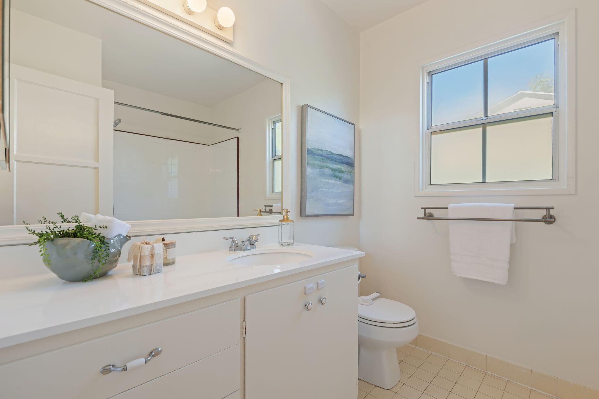 116 South Ontare Road Santa Barbara, CA 93105 - Photo 13 of 26 Bathroom