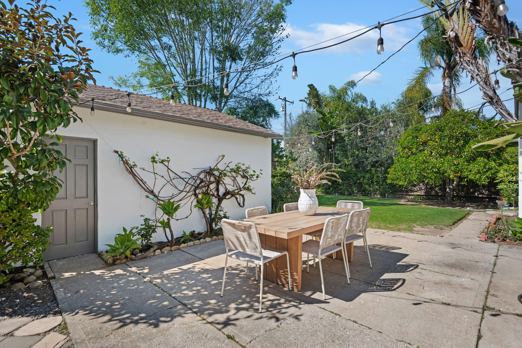 116 South Ontare Road Santa Barbara, CA 93105 - Photo 24 of 26 Rear patio
