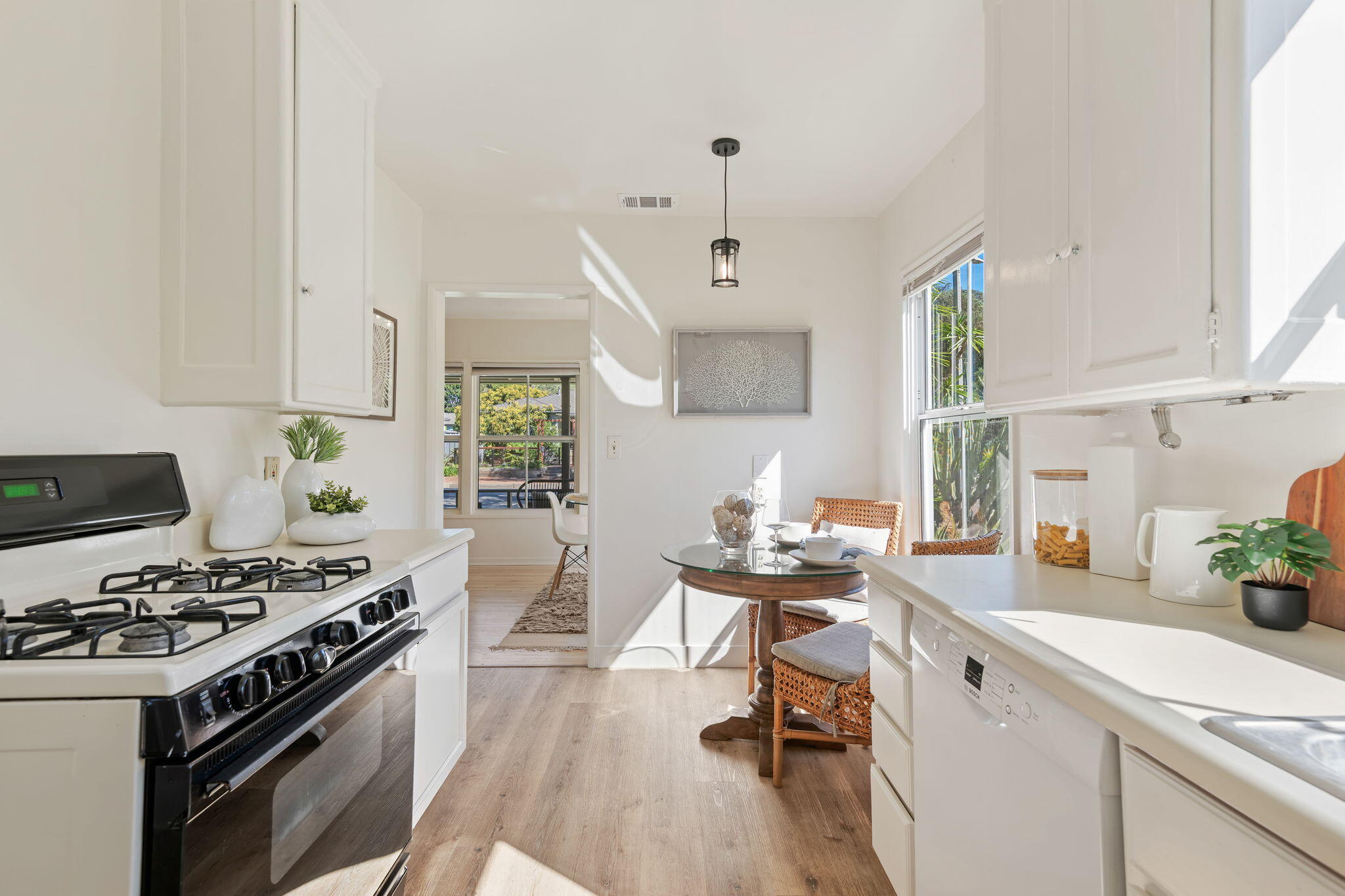 116 South Ontare Road Santa Barbara, CA 93105 - Photo 9 of 26 Kitchen