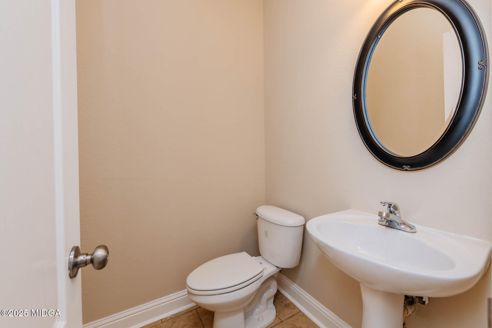 419 Morgan Ranch Circle Bonaire, GA 31005 - Photo 18 of 49 Photo 15 - Half Bath Main Level