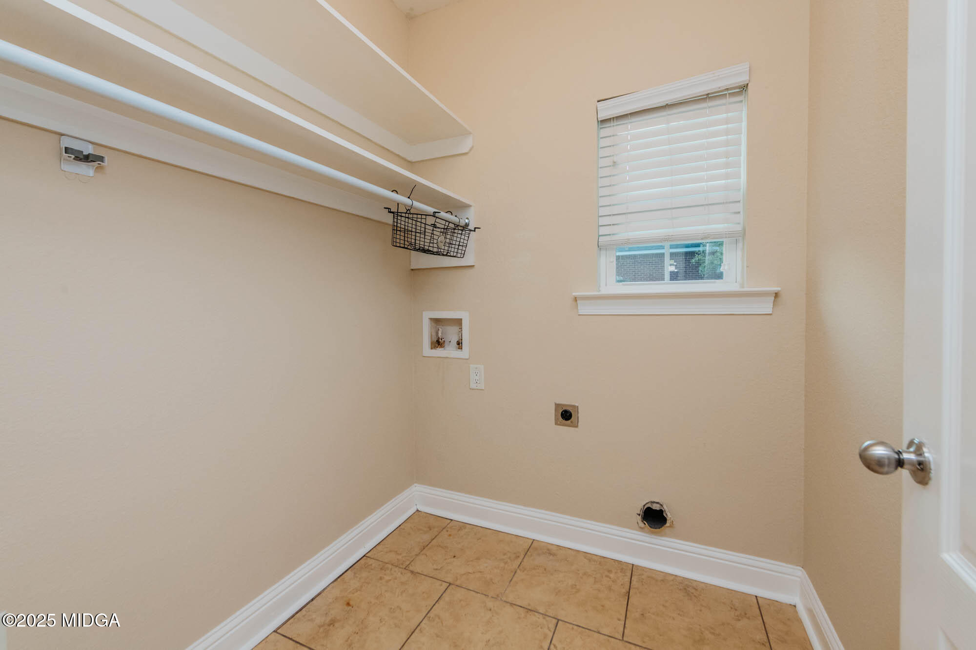419 Morgan Ranch Circle Bonaire, GA 31005 - Photo 31 of 49 Photo 27 - Laundry Room