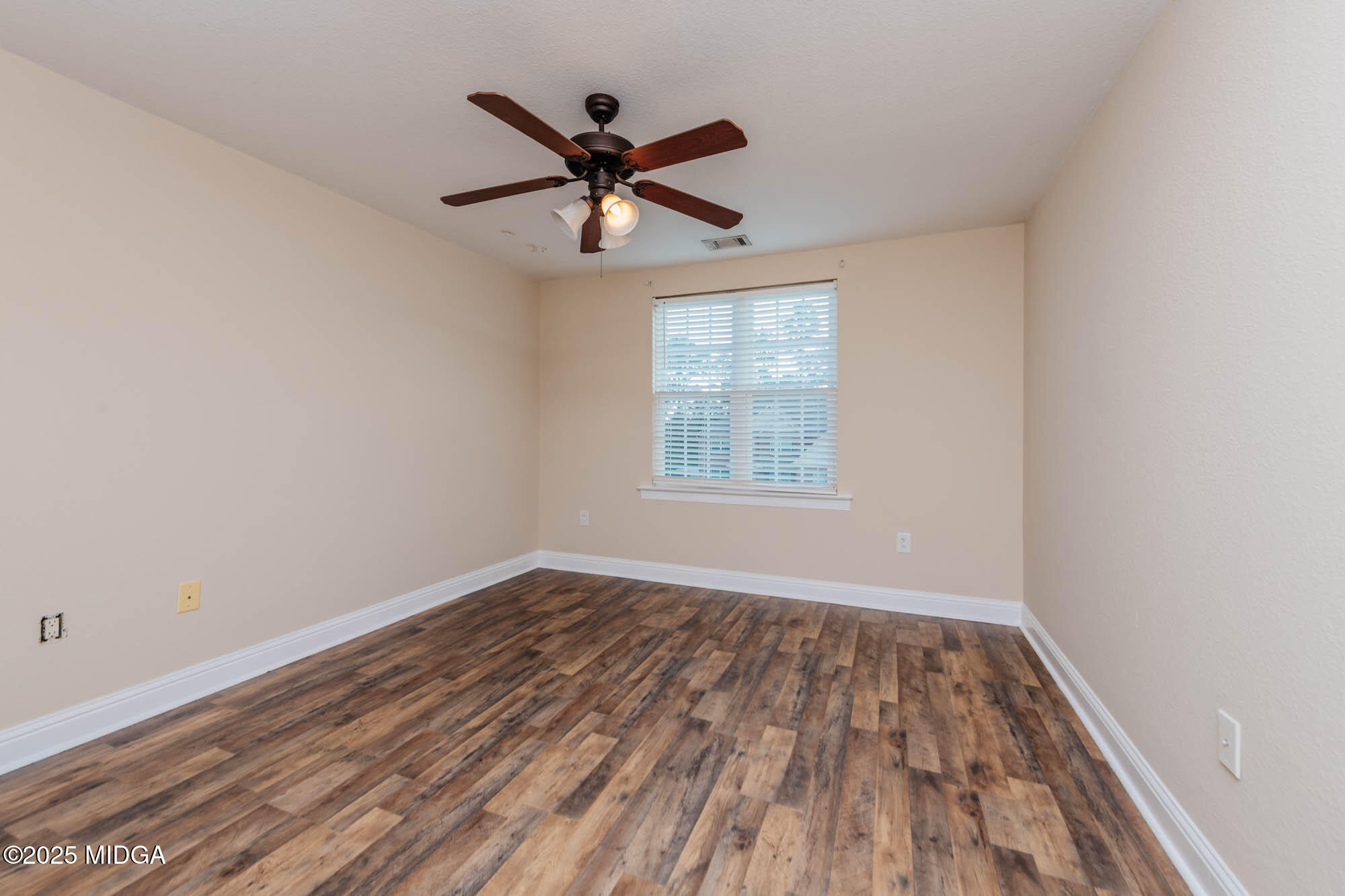 419 Morgan Ranch Circle Bonaire, GA 31005 - Photo 32 of 49 Photo 28 - Bedroom 2