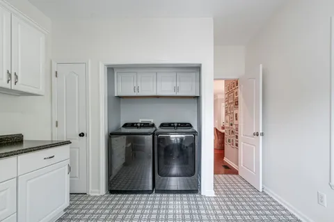 $798,000 | 7029 Meadow Ridge Circle, Nashville, TN 37221