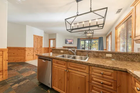 $679,000 | 10841 Cinnabar Way, Unit 3, Truckee, CA 96161