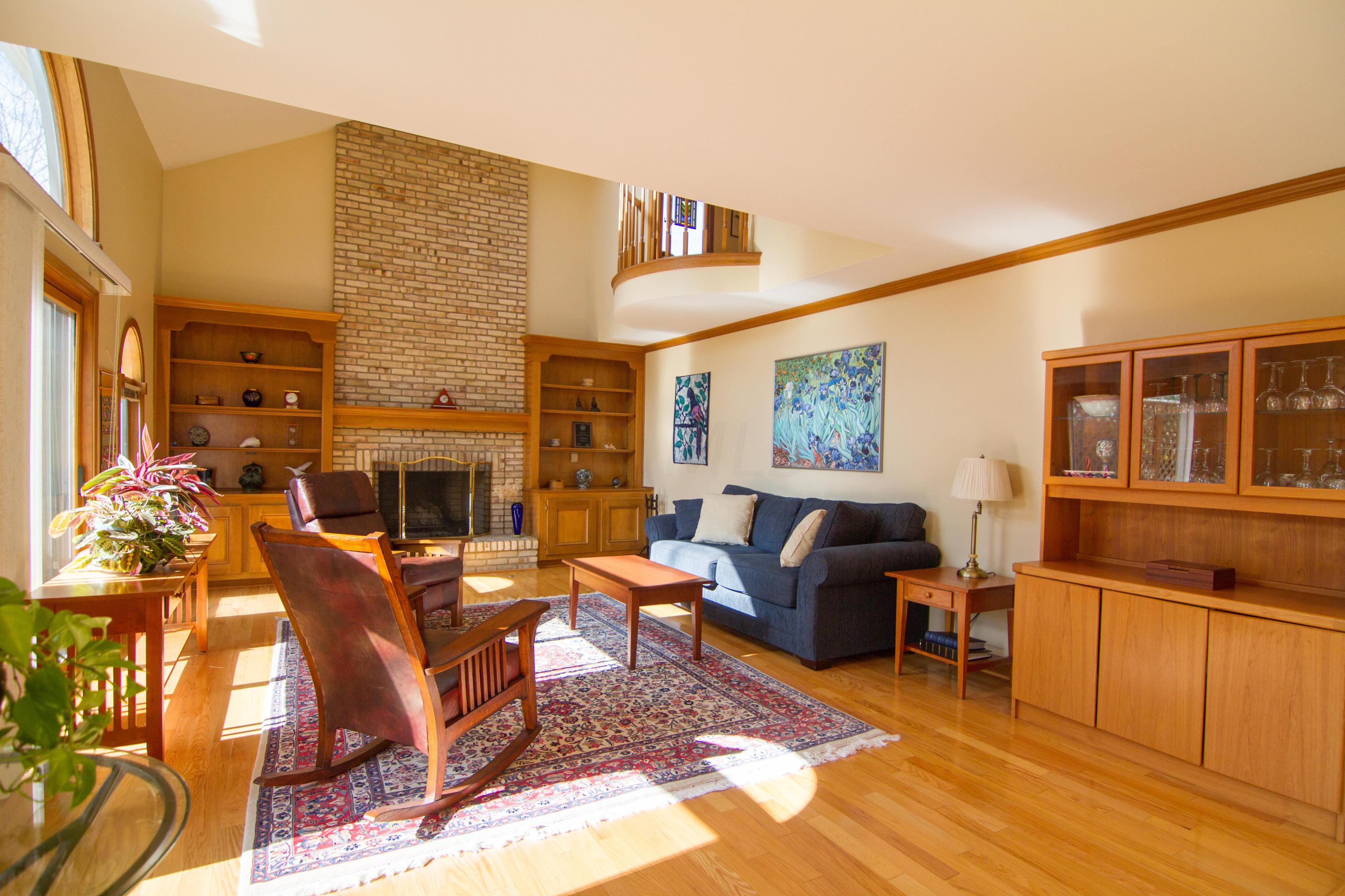 2697 Wickliffe Road Columbus, OH 43221 - Photo 8 of 28