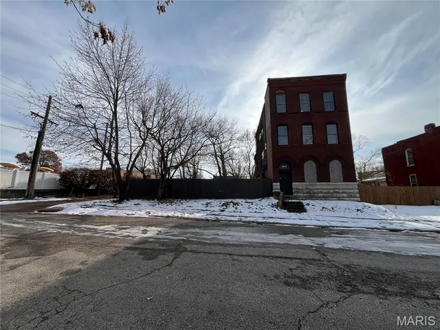 $115,000 | 2618-2614 Geyer Avenue, St. Louis, MO 63104