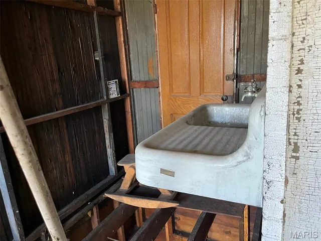 $115,000 | 2618-2614 Geyer Avenue, St. Louis, MO 63104