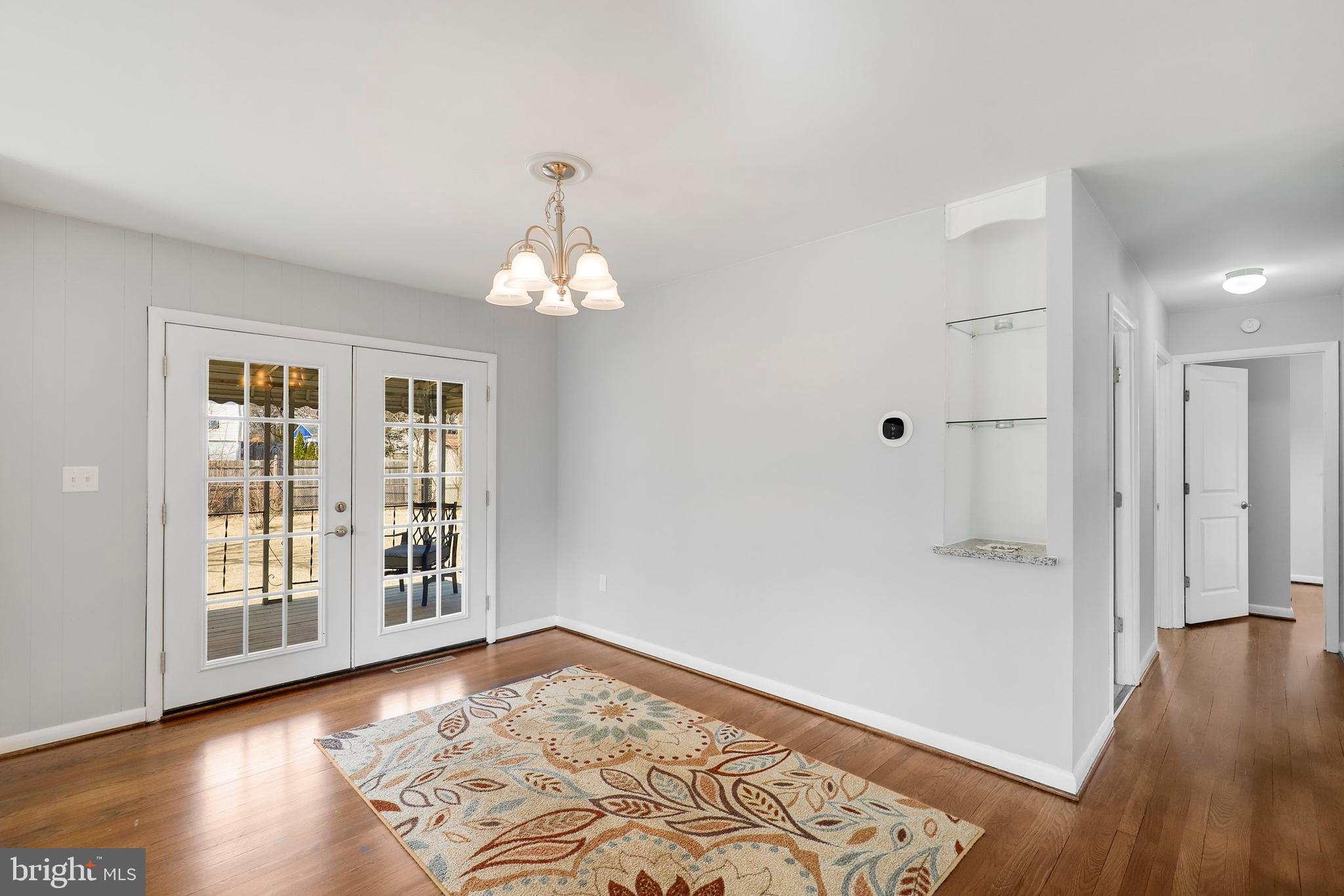 6104 Chesworth Road Baltimore, MD 21228 - Photo 11 of 42