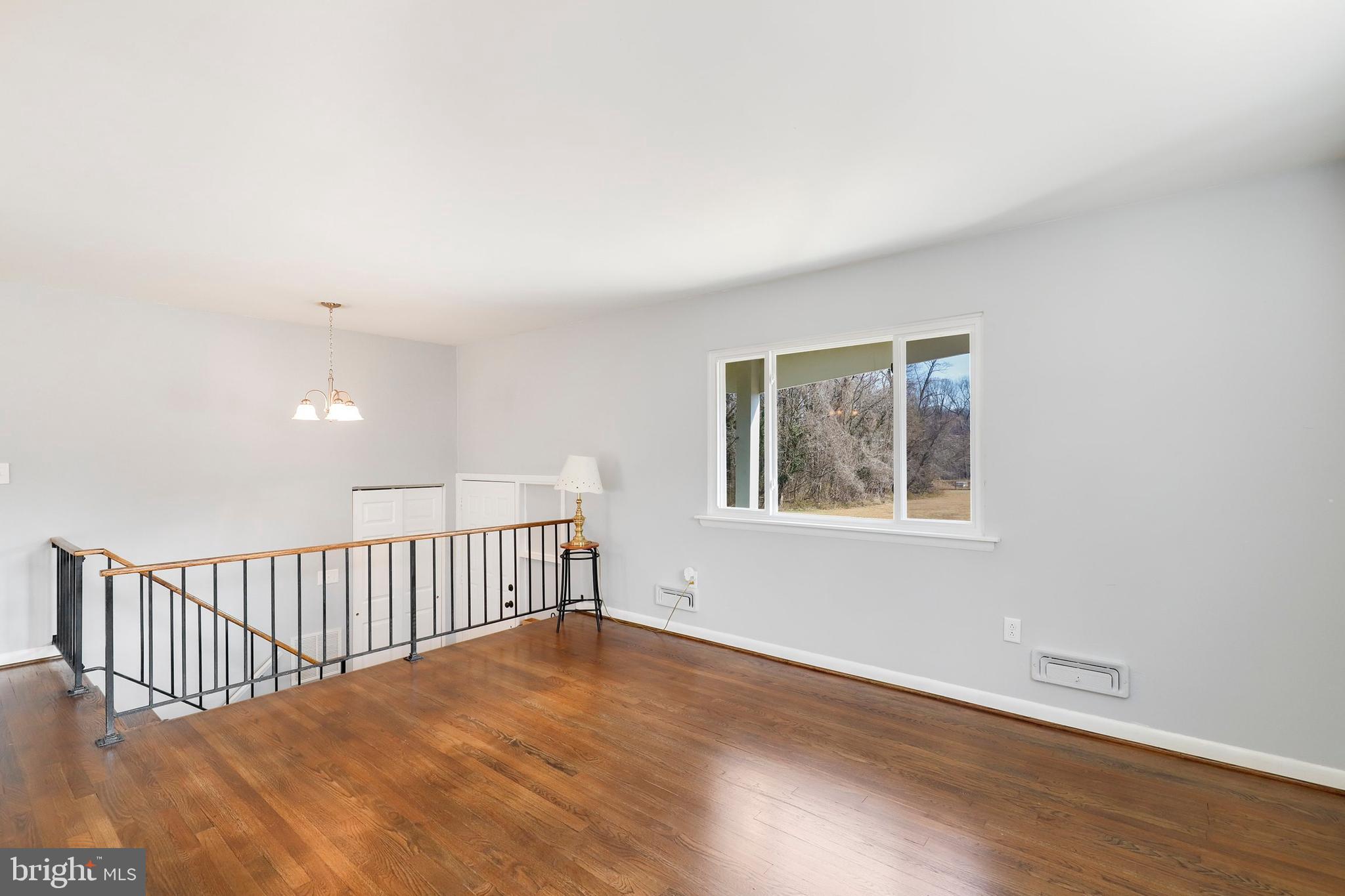 6104 Chesworth Road Baltimore, MD 21228 - Photo 19 of 42