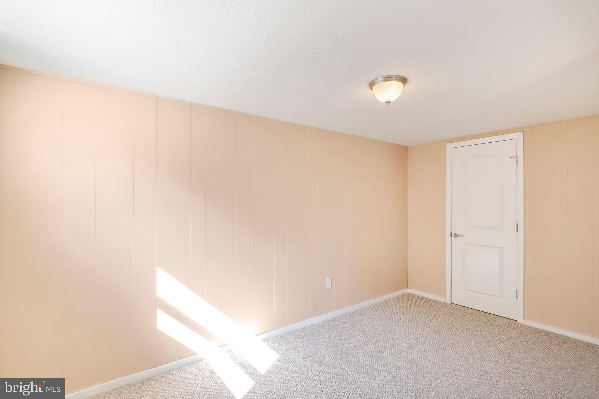 6104 Chesworth Road Baltimore, MD 21228 - Photo 30 of 42