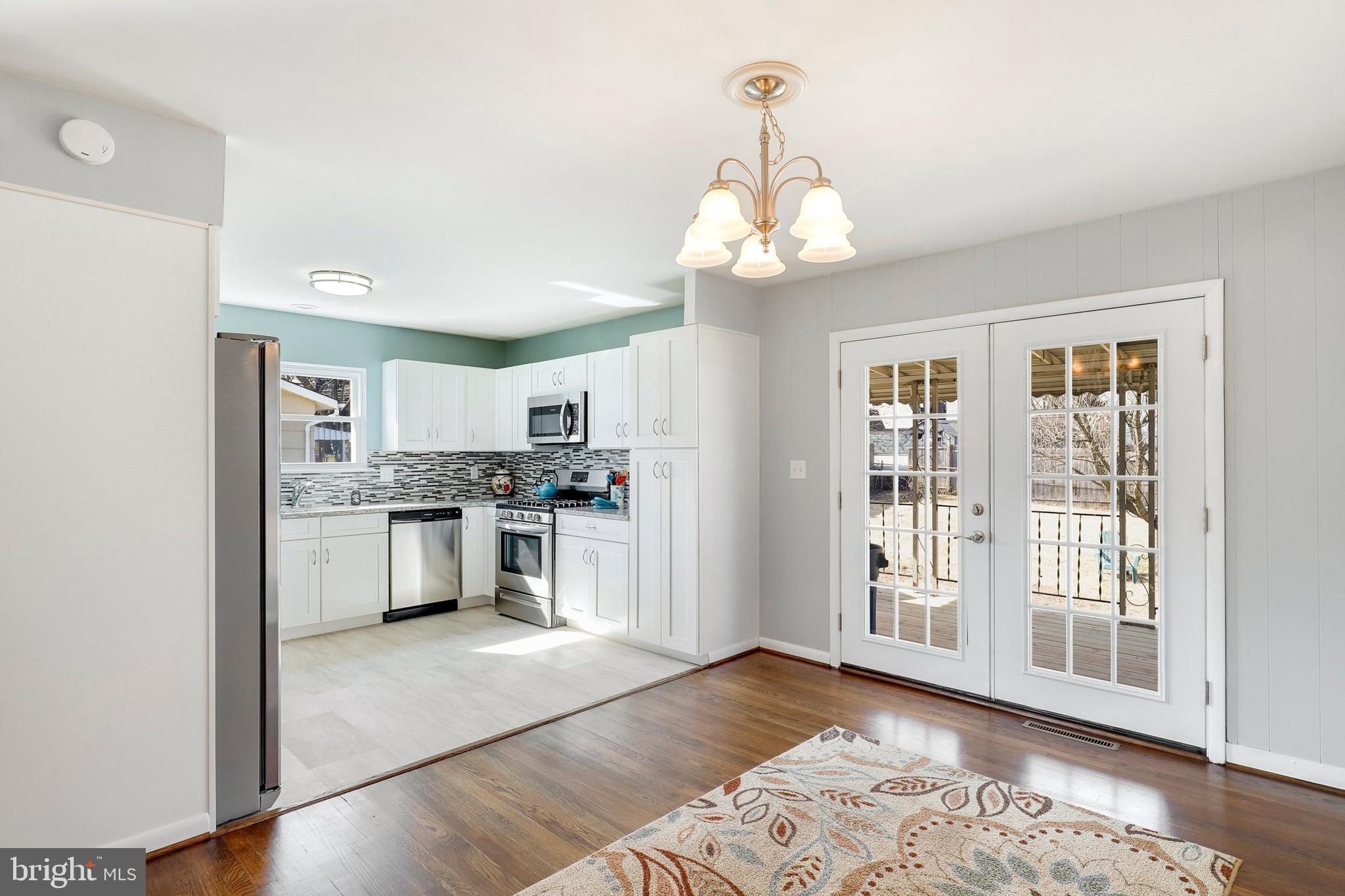 6104 Chesworth Road Baltimore, MD 21228 - Photo 10 of 42