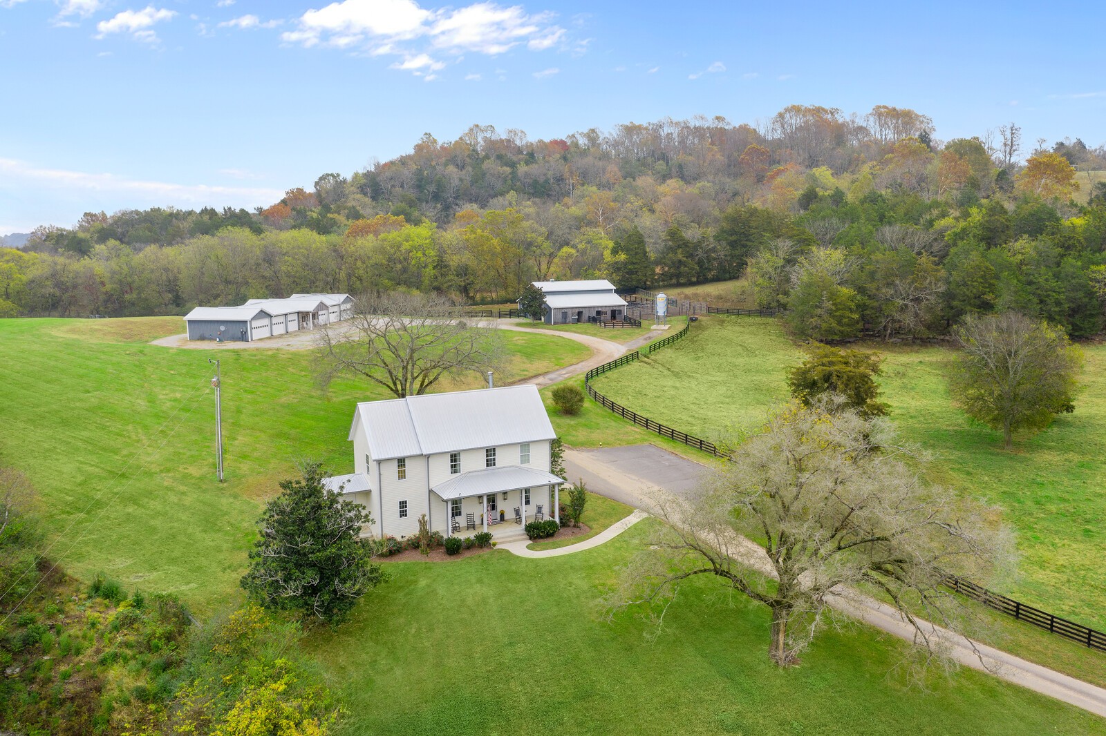 3350 Bailey Road Franklin, TN 37064 - Photo 6 of 37 a view of a garden with a building in the background