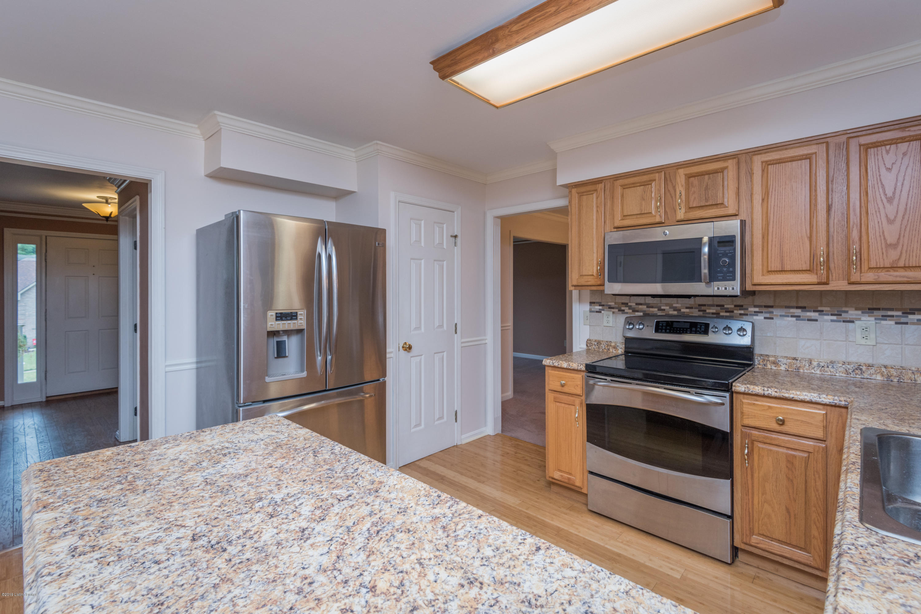 8314 Lacevine Road Louisville, KY 40220 - Photo 7 of 39 Kitchen
