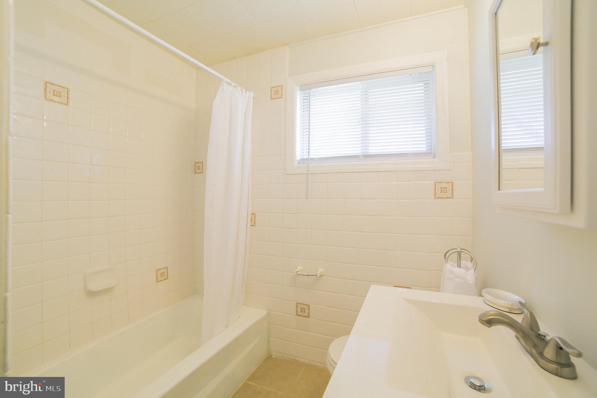 1604 Werner Road Hatfield, PA 19440 - Photo 25 of 30 Bathroom